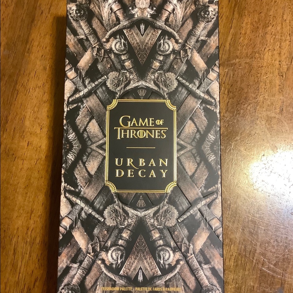 Game of Thrones Eyeshadow Palette by Urban Decay